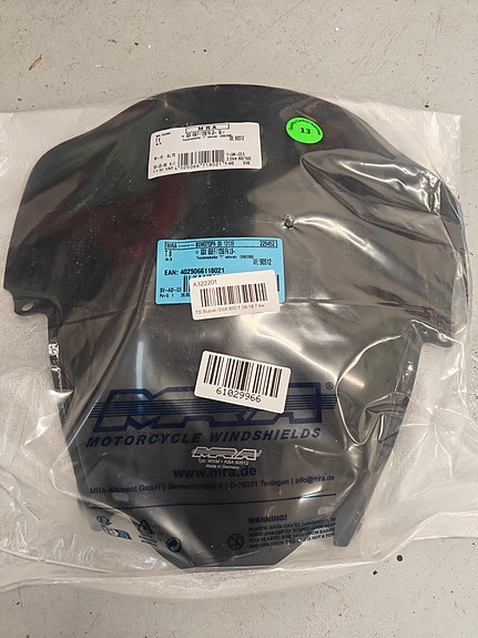 suzuki gsx 650/1250 musta tuulilasi
