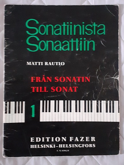 Sonatiinista sonaattiin Matti Rautio pianonuotti