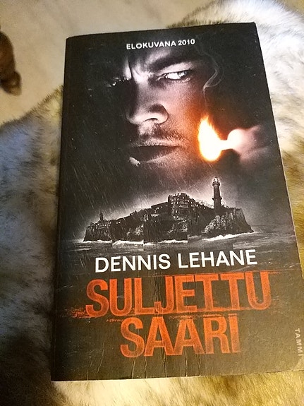 Dennis Lehane Suljettu saari kirja