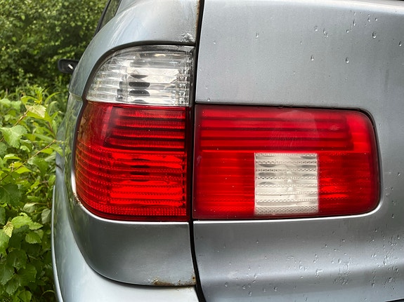 BMW E39 Touring takavalot