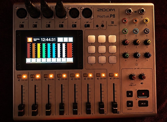 ZOOM PodTrack P8