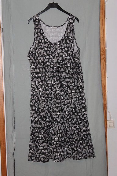 Naisten mekko koko 48/50