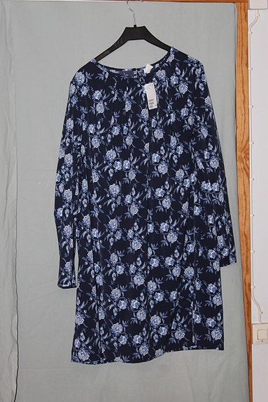 Naisten mekko koko 50