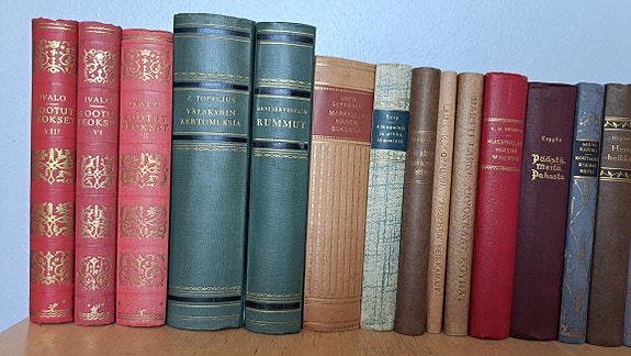 Suomalaiset kirjailijat.