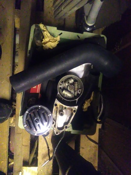 Kaikenlaista pienosaa DKW/AutoUnion 1000