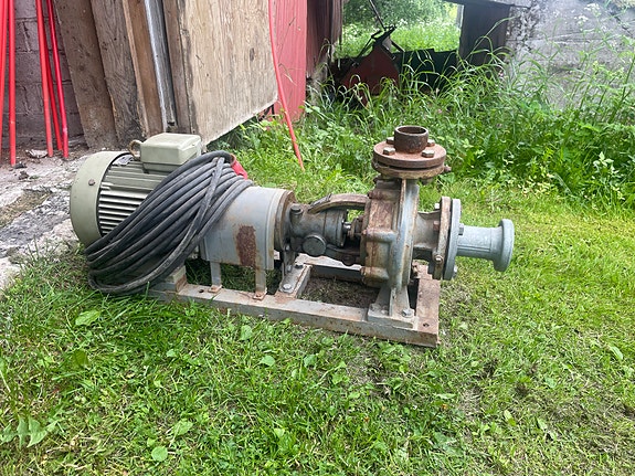 Mako 40-200A vesipumppu sähkömoottorilla