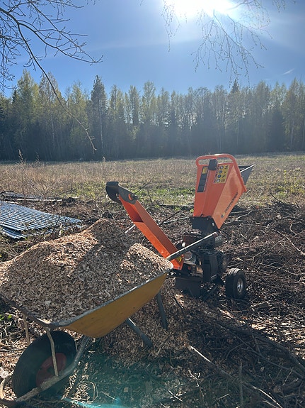 VUOKRATAAN oksasilppuri