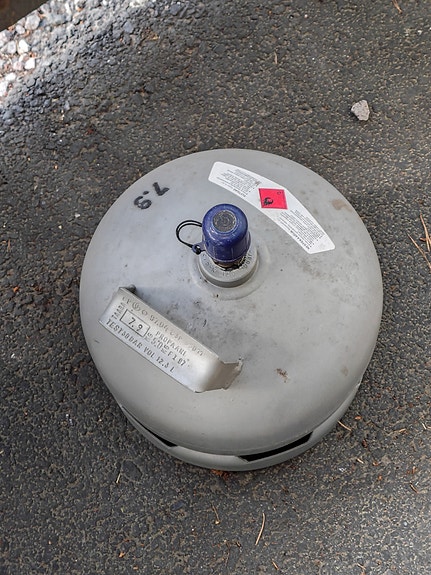 Kaasupullo 5kg painoventtiilillä, tyhjä