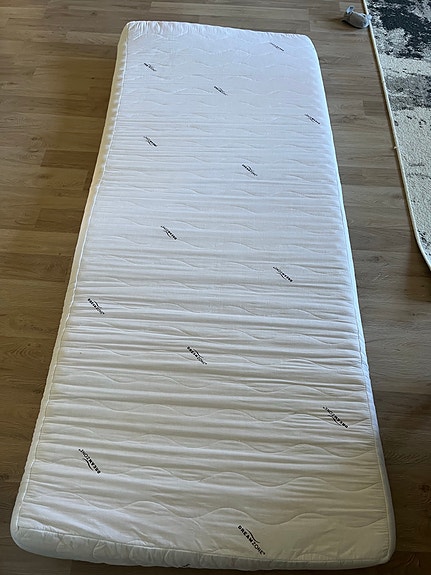 Jysk sijauspatja 80x200 cm