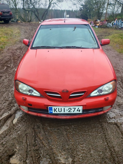 Nissan primera p11 2.0 hatchback 2001