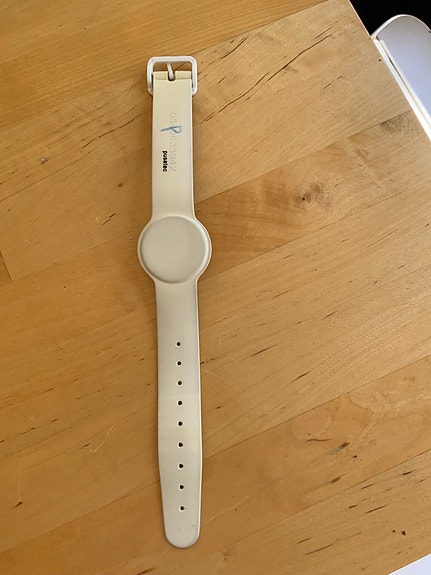 Keravan uimahallin (tyhjä) ranneke, ovh 8,30€