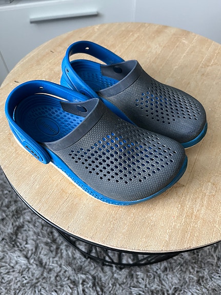 Lasten crocsit c10