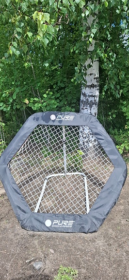 Palautusseinä / Rebounder jalkapalloon