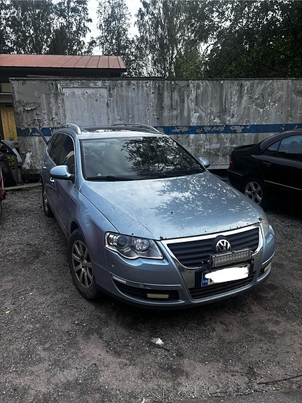 VW PASSAT B6 Etupuskuri