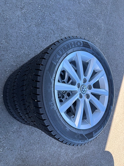 Vw polo, seat, audi A1, Skoda alut 16 kitkoilla