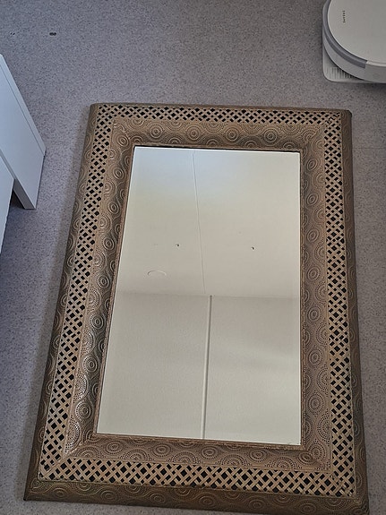 IKEA koristeellinen peili