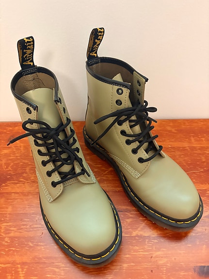 Dr. Martens vaaleanvihreät maiharit, koko 41