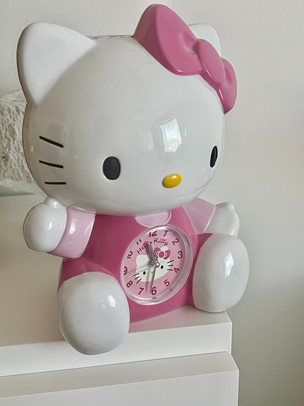 Hello Kitty kello