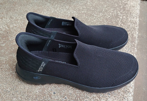 Skechers kävelykengät 39