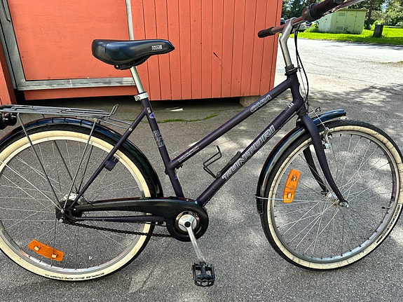 Hyvin huollettu Tunturi Gara 26" naistenpyörä (7-vaihteinen)