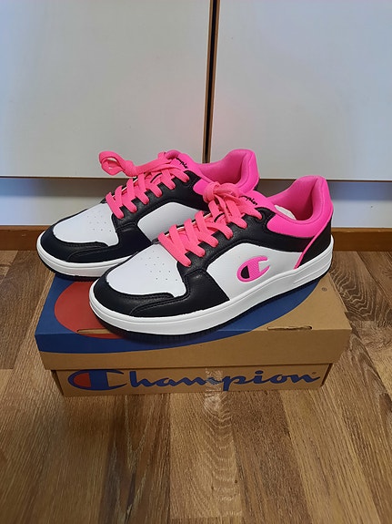 Champion lenkkarit 41