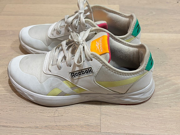 Reebok Classic Sheen Runner naisten tennarit : Women sneakers
