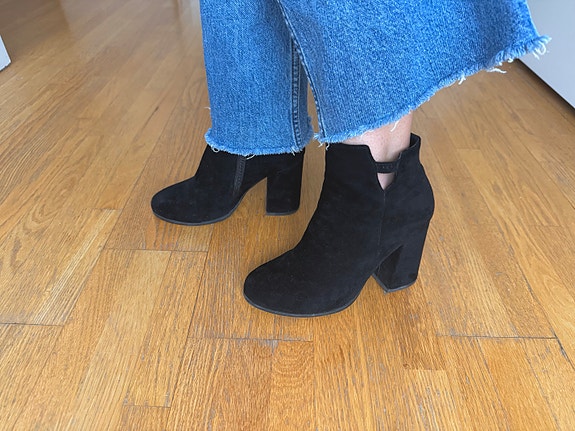 Nilkkurit / lyhytvartiset saappaat / Ankle boots / short boots
