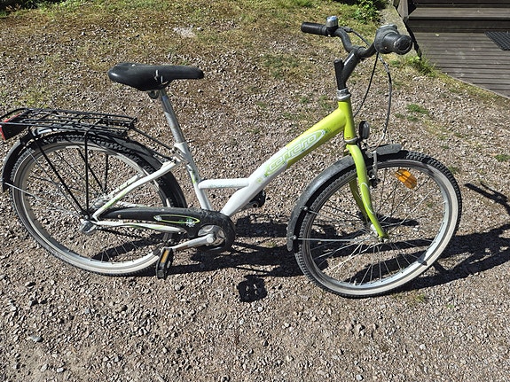 Lasten polkupyörä 24"