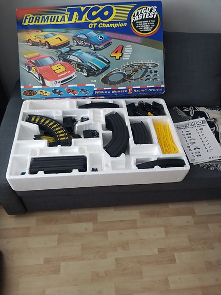 Myydän Tyco autorata ( 4 ajorataa)