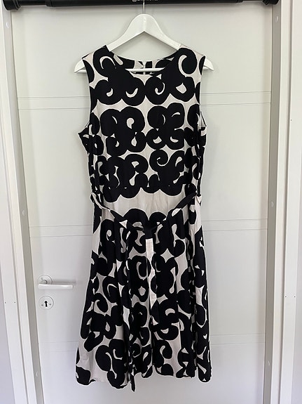 Marimekon mekko koko 44