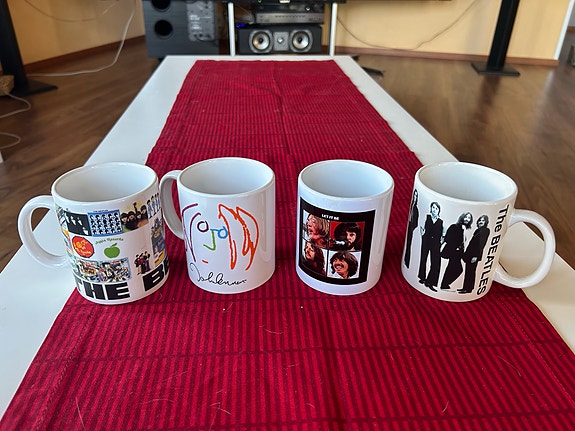 IKEA Beatles-mukit 4 kpl
