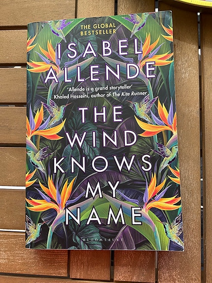Isabel Allende The Wind Knows My Name pokkari englanniksi