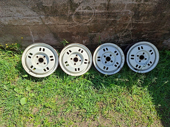 Volvo 300-sarjan peltivanteet 13"