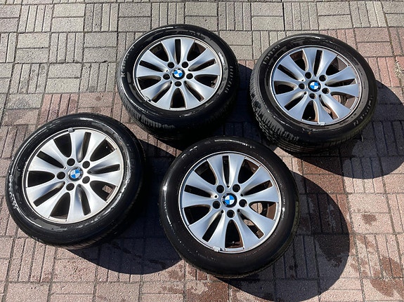 BMW 16" alumiinivanteet + Kapsen kesärenkaat 205/55R16 — kuin uudet