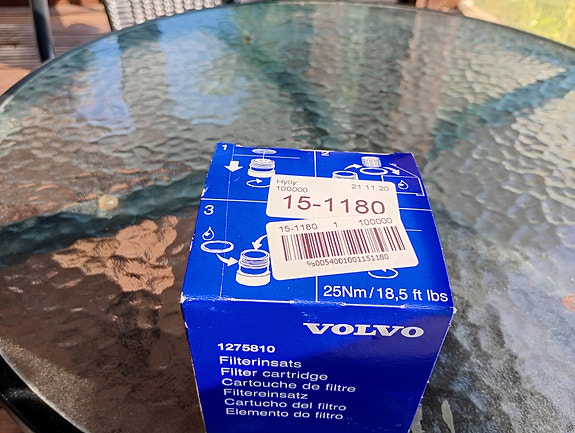 Volvo öljynsuodatin