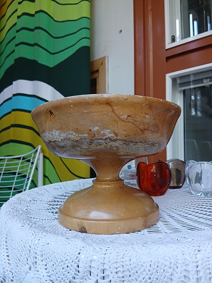 Art deco hedelmävati