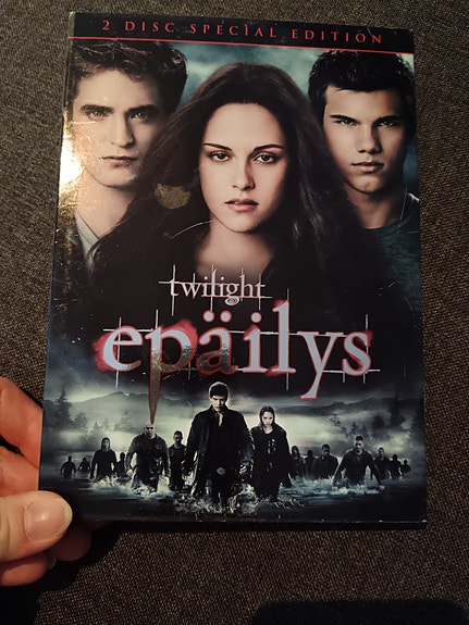 Twilight epäilys ja uusikuu dvdt