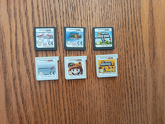 kolme 3ds ja kolme ds peliä