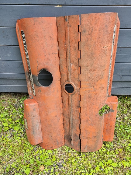 Nuffield 4/60 konepelti