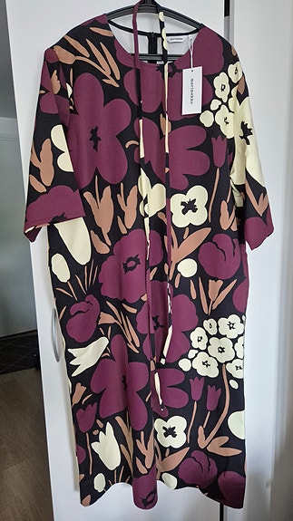 Marimekko mekko koko 46