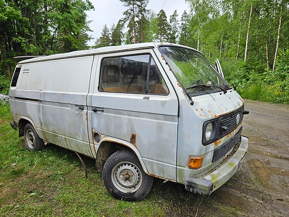 Ostetaan Transporter T3 varaosa-auto