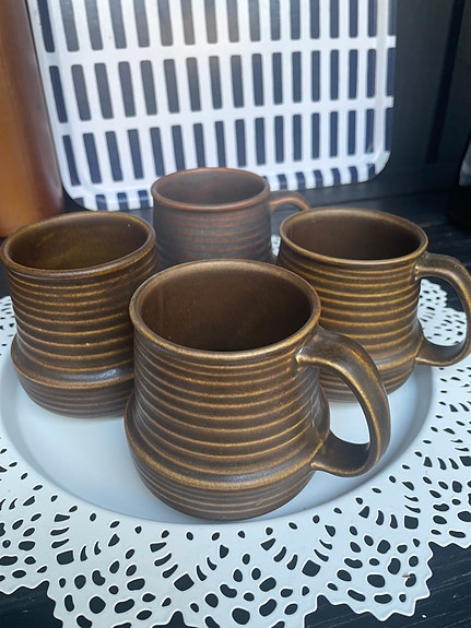 Arabia Kaarna mukit, design Göran Bäck 4 kpl.