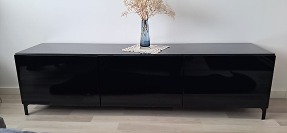 Ikea Bestå lipasto / tv-taso / laatikosto jaloilla