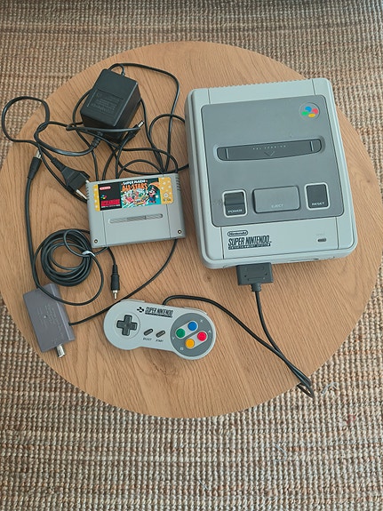 Super Nintendo pelikonsoli