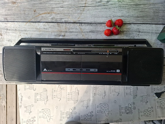 Radio / kasettisoitin