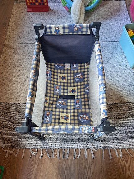 Nuken matkasänky