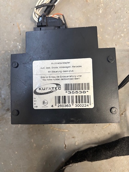 Kufatec Multimedia Adapter Basic Plus – Audi / VW / Skoda / Seat / Mercedes