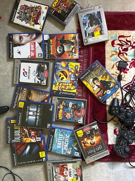 Ps2 pelejä myynnissä