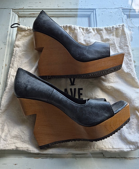 V Ave Shoe Repair -kiilakorkokengät 39