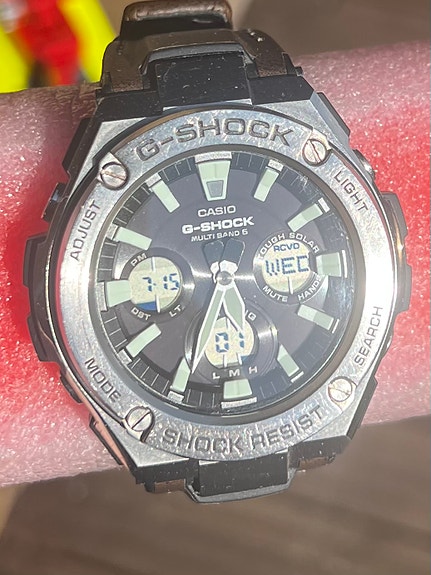 Casio G-Shock GST-W130L-1AER street vintage
